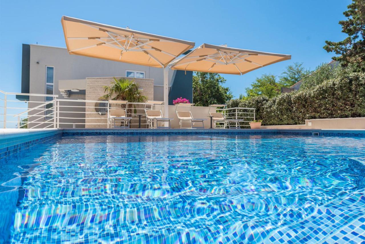 Pool Terrace Sea View Sarkic Apartment Novalja Exterior photo